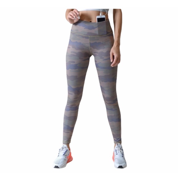 YELETE Camouflage Yoga Pants / Activewear - Picture 7 of 9
